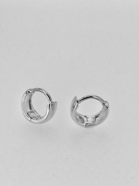 Silver huggie hoop earrings