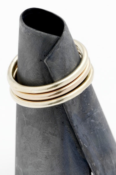 Round profile gold ring