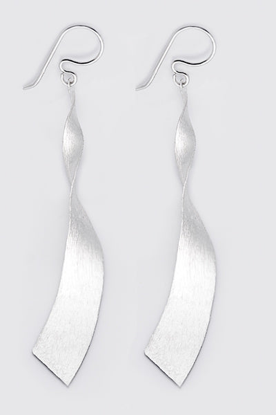 Scimitar style drop earrings