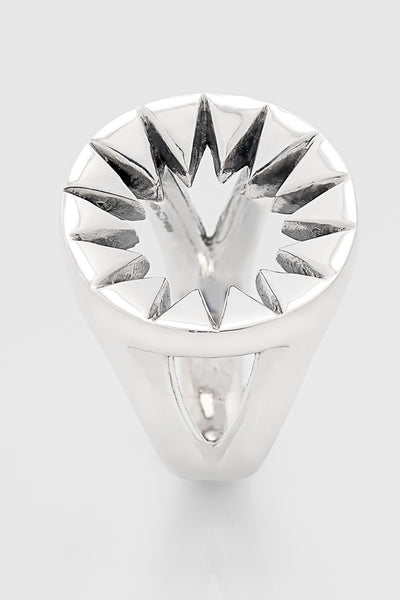 Heavy 'Venus flytrap' style ring