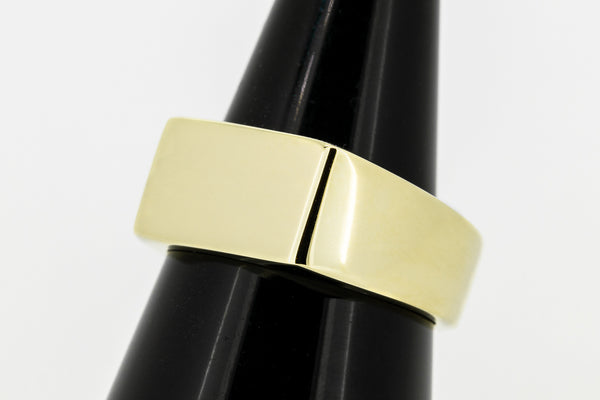 9 caret gold mens signet ring