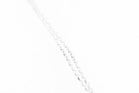 Fine oval-link chain